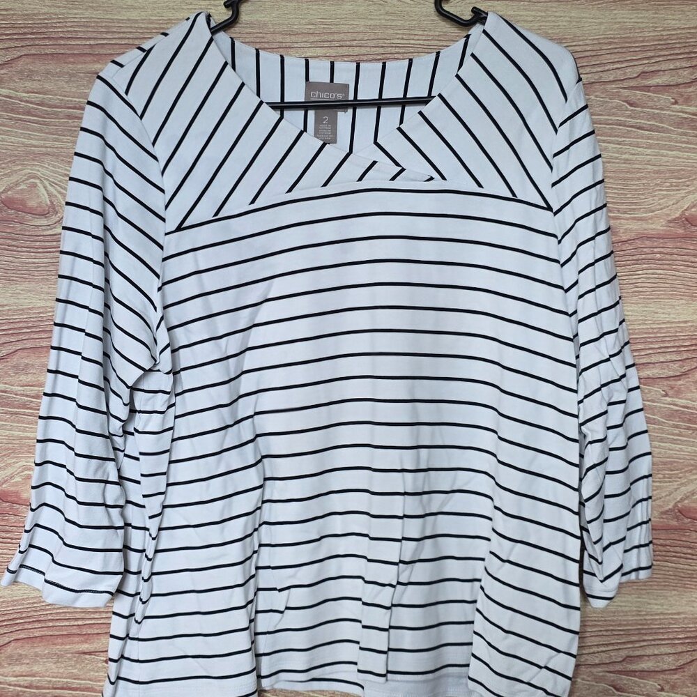Chico’s Black & White Striped 3/4 Sleeve Top – Size 2 (Large)